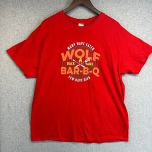 Gildan T-Shirt Mens Size Large Red Wolf Few Have Died BBQ Graphic Short Sleeve